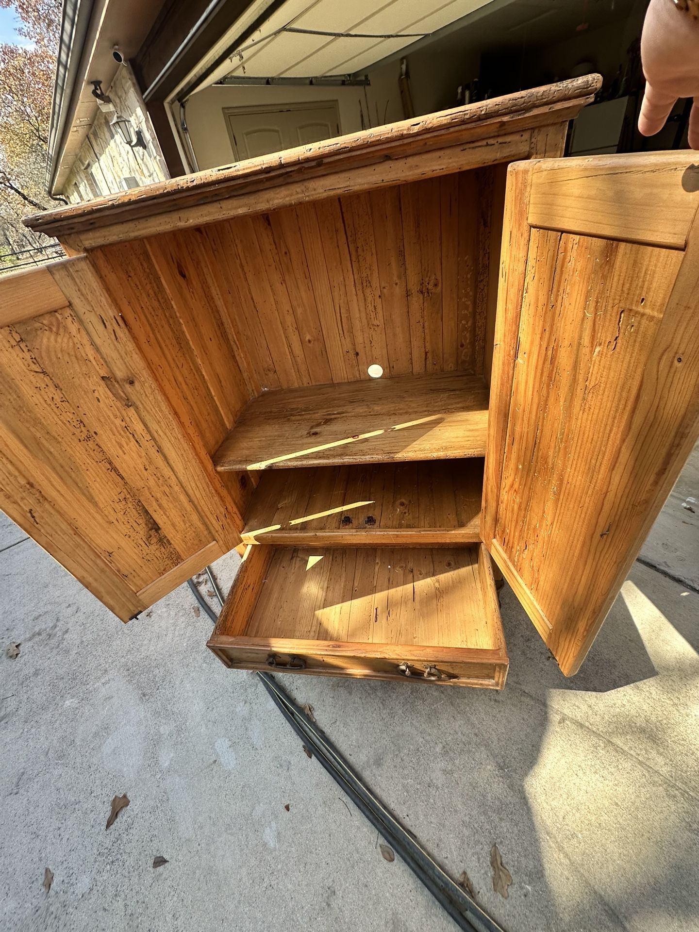 Hutch/ Armor/ Storage/ Rustic