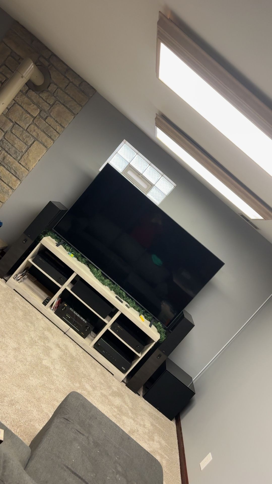 75 In Tv