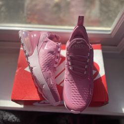 New Nike Air Max 270