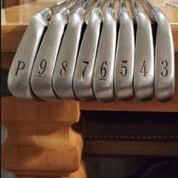 Titleist Irons 3-PW Stiff