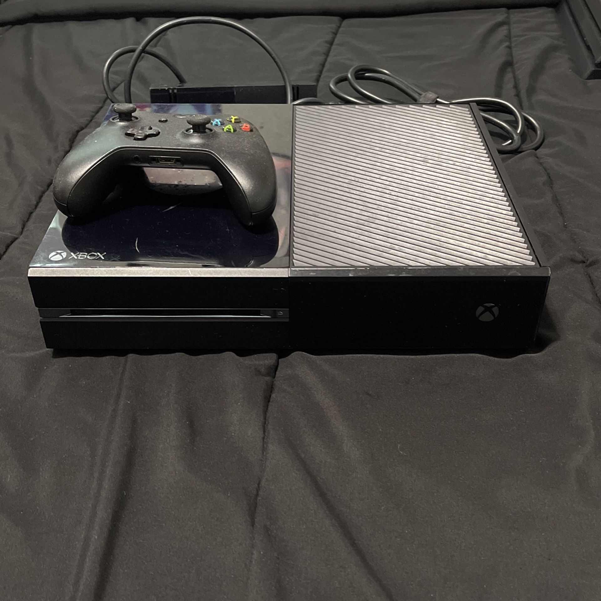 Xbox One (Original) Game Console