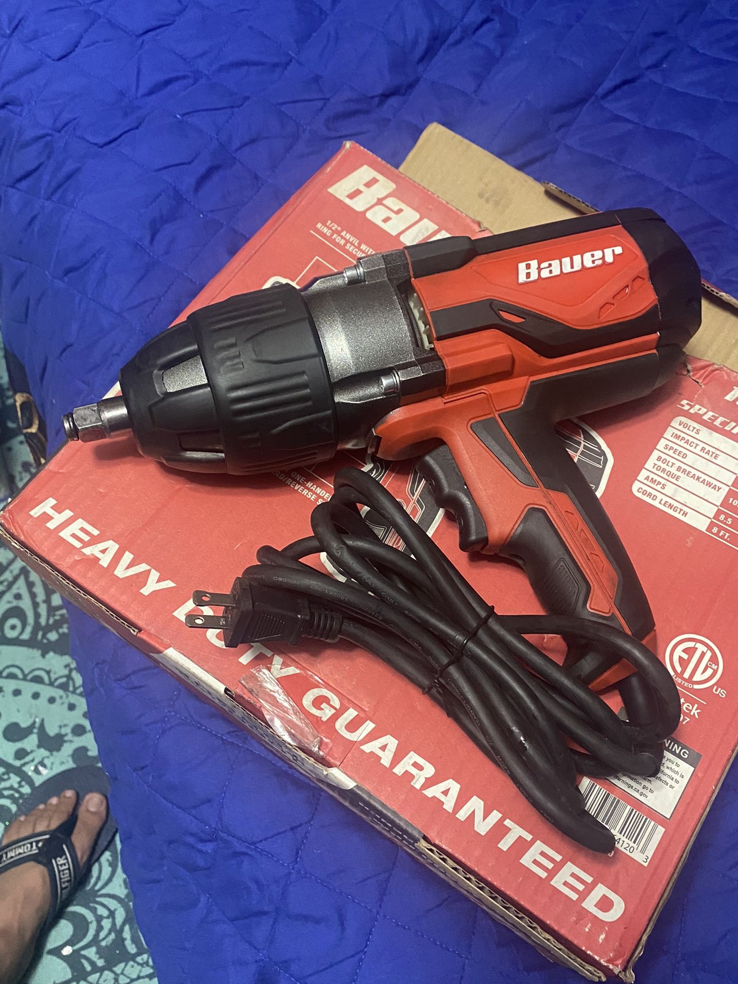 New electric impact gun works in perfect condition I only used it four times I have more that is the reason I am selling it I ask for 80 firm price