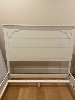 Farmhouse Queen Bed