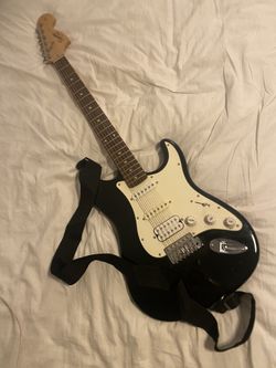 Squier Strat HSS