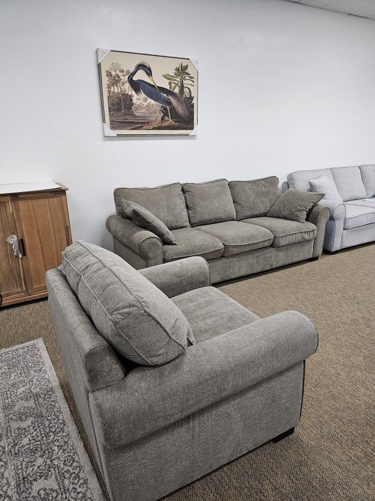  DISCOUNTED Fabric Sofa Set $400