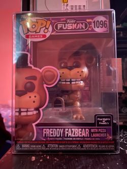Funko Pop! Games: Funko Fusion - Freddy Fazbear with Pizza Launcher #1096 (Brand New in Protector)