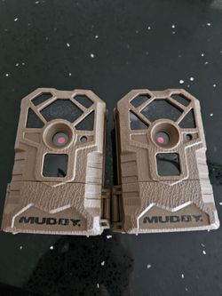 Muddy Trail Cam with SD card
