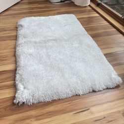 Bath Rug, Longer Length, Plush White