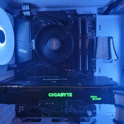 White And Black Gaming Pc 