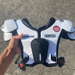 Battle Shoulder Pads