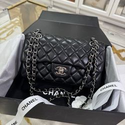 Chanel Classic Small Double Flap Bag- 23cm 