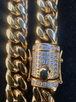 Gold stainless steel chain with zirconium stones