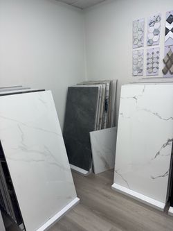 Large Format Marble-Look Porcelain Tile Slabs