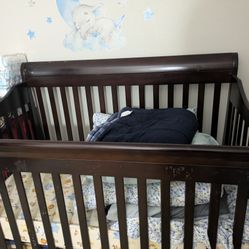 DaVinci Kalani 4 in 1 Convertible Crib In Rich Cherry Along With Mattress