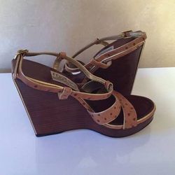 Salvatore Ferragamo Brown Pebble Wedge Platform Sandal Shoes Size 9!!! for  Sale in New York, NY - OfferUp