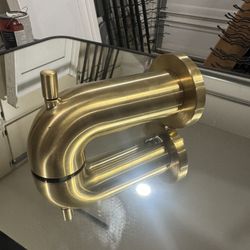 Delta Champagne Bronze Tub Spout Brand New 