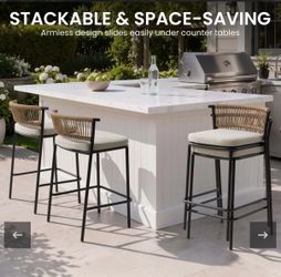 Outdoor Patio Bar Stool Set of 4 with Cushion and Rattan Back