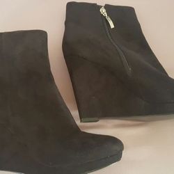 GUESS women's wedge short boots 
