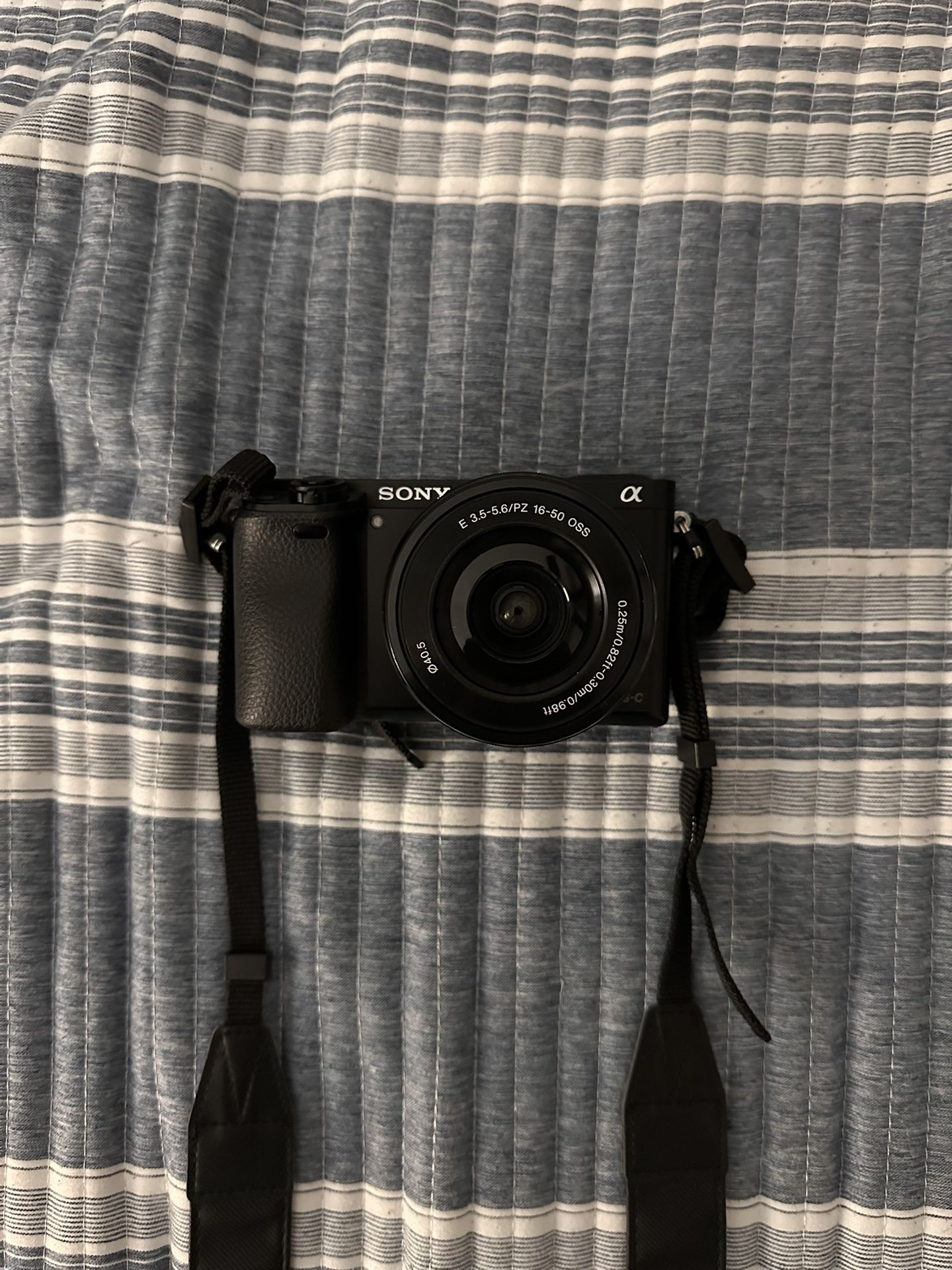 Sony Alpha a6000 Camera