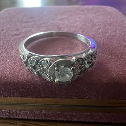 Engagement/Promise Diamond Ring
