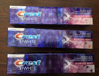 Big Size Crest 3D White, Whitening Toothpaste Glamorous White, 5.4 oz: $4 each