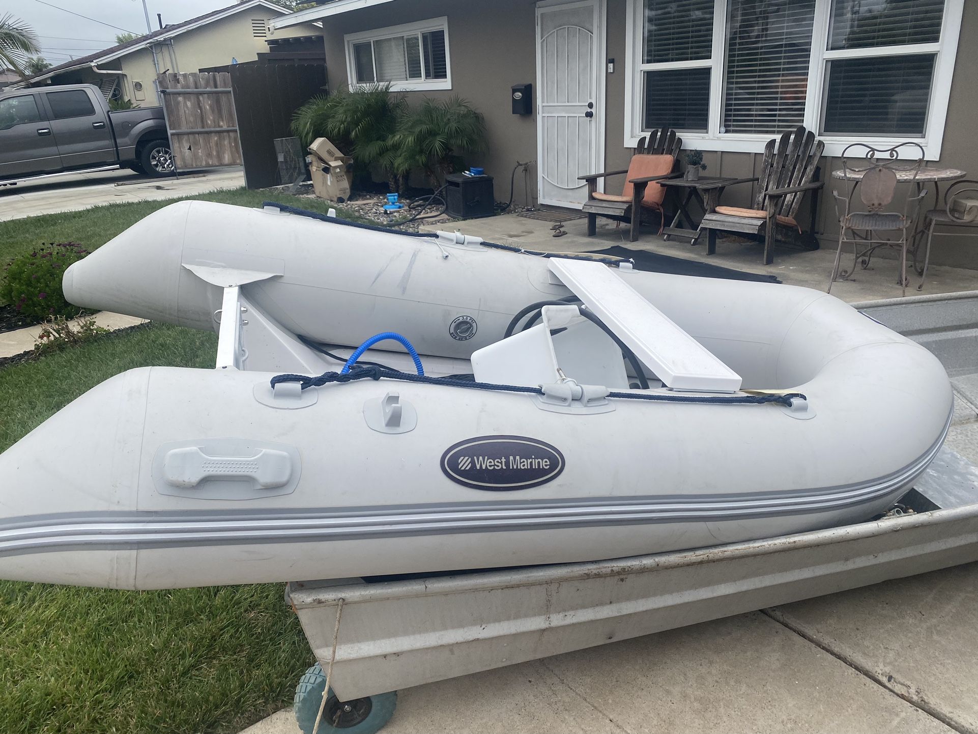 West Marine Rib 260