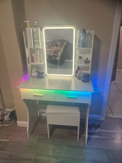 Vanity set