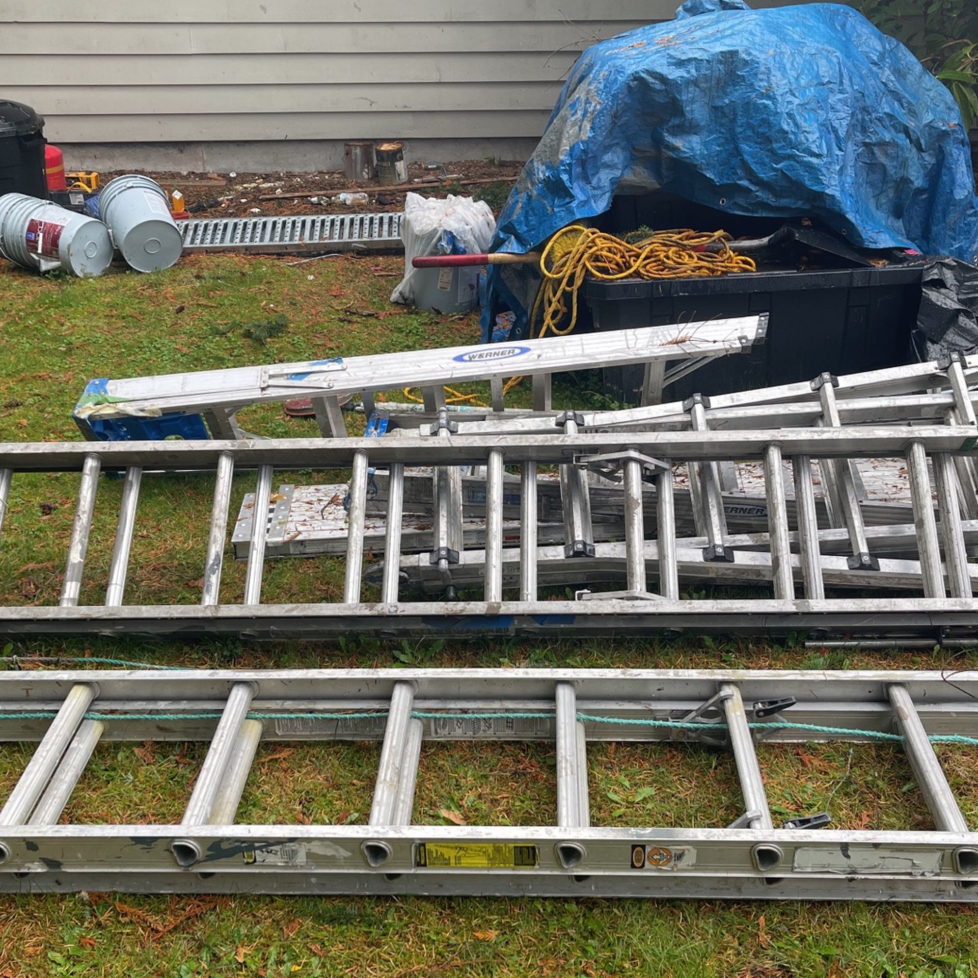 16 Ft Werner Ladder With Adjustable Feet