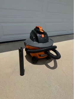 RIDGID 6 Gallon 3.5 HP Wet/Dry Shop Vacuum