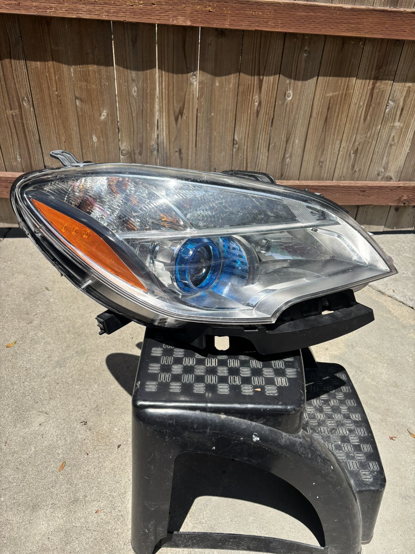 2013-2016 Buick Encore Headlight