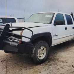 FOR PARTS A 2011 CHEVY SILVERADO 3500 DULLY 6.6 DURAMAX ENGINE 2X4 RWD TRANS