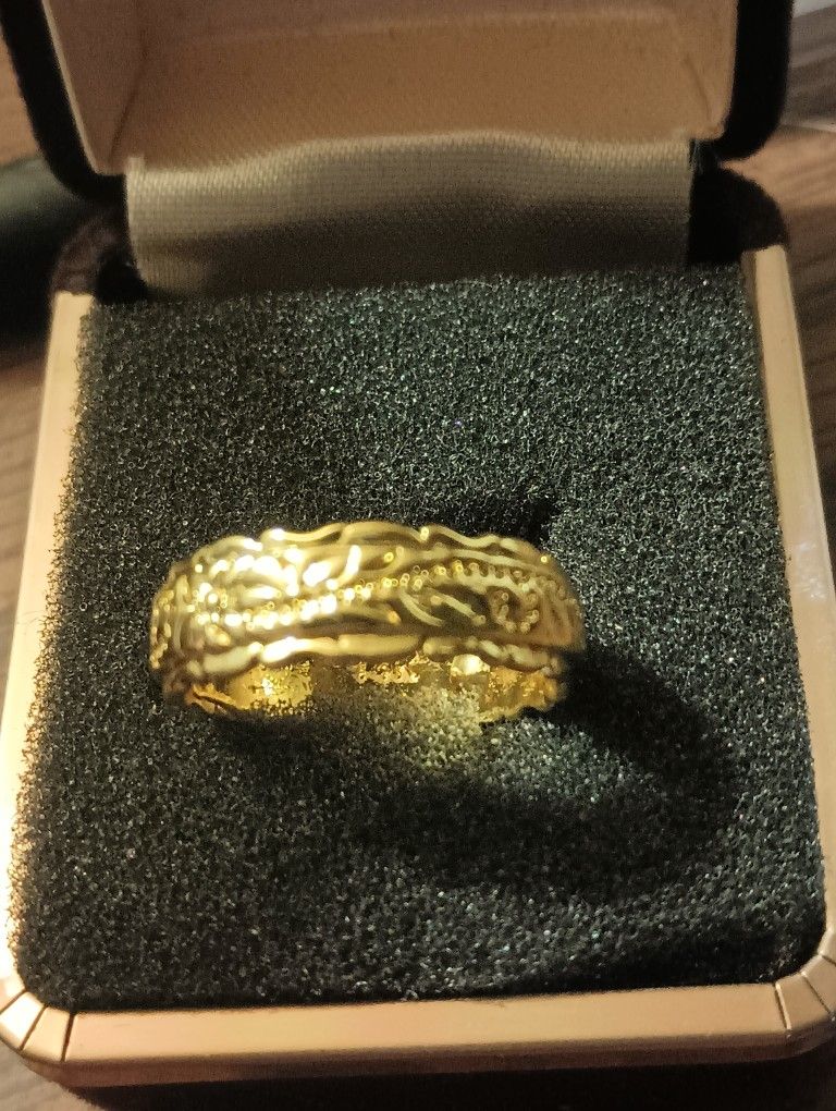 14 K Gold Plated Wedding Band 