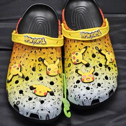 CROCS X Pokemon Pikachu Classic Clog w/ Jibbitz Mens Size 11