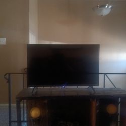Ruku Tv 32inch 