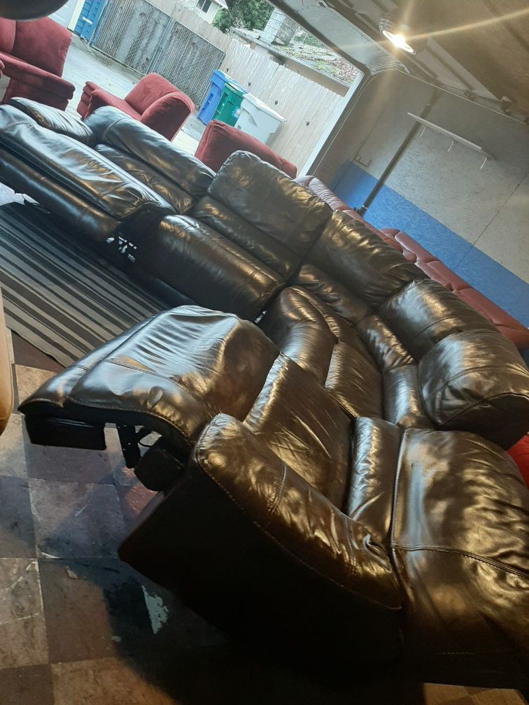 Beautiful real leather electric recliner sectional couch