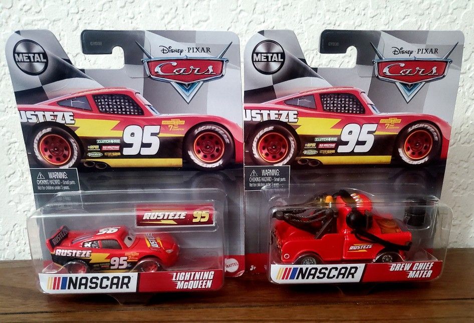 Disney Pixar Cars Lighting McQueen & Crew Chief Mater (red) - NASCAR Metal Series