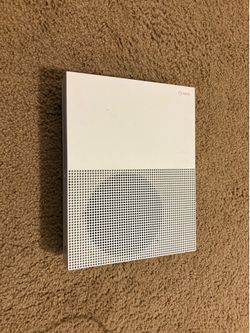 Xbox One S w/ cables and controller