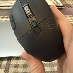Logitech G604 LIGHTSPEED Gaming Mouse