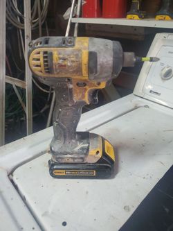 Drill with battery