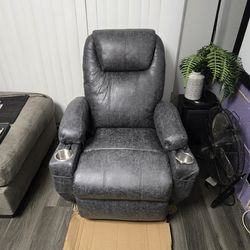 Massage recliner, chair.\nS recen