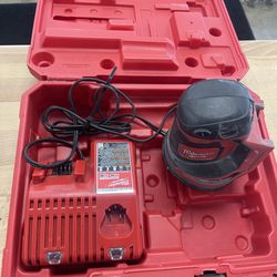 Milwaukee random orbit sander no battery