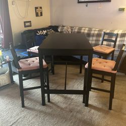 DINING ROOM TABLE