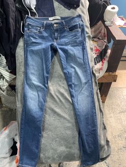 Hollister jeans