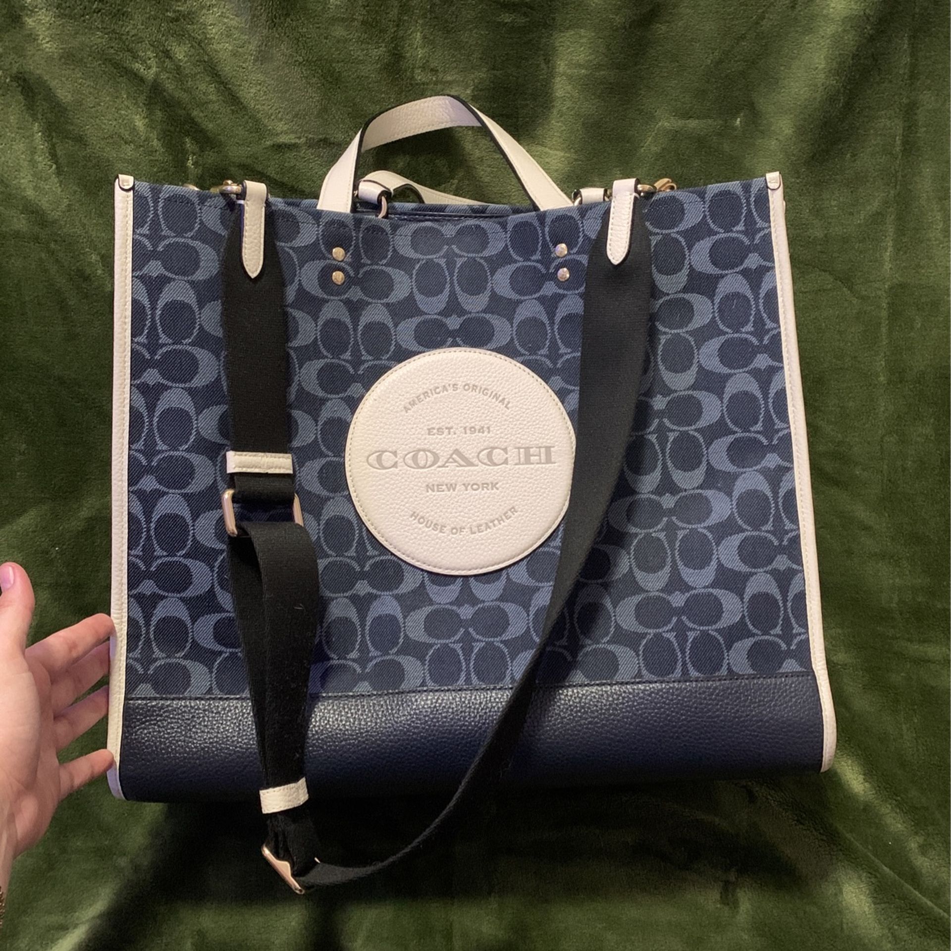 COACH Dempsey Tote 40