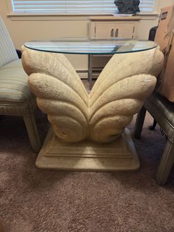 Clam shell table base