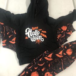 Bat Outfit Sweatshirt has Wings size 4 