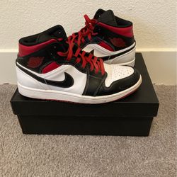 Jordan 1 Gym Red Black Toe Size 10