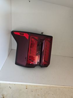 2021 TO 2026 KIA SORENTO OEM RHIGT SIDE TAIL LIGHT