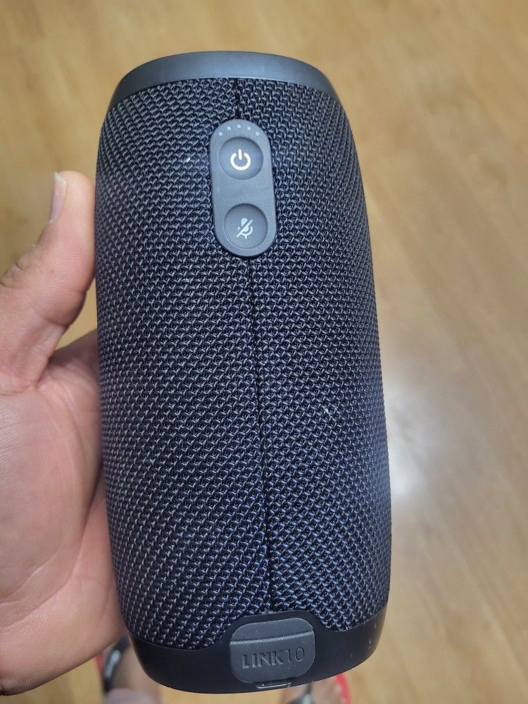 JBL Link 10 Black Wireless Bluetooth Speaker