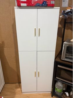 Kitchen Pantry/Cabinet